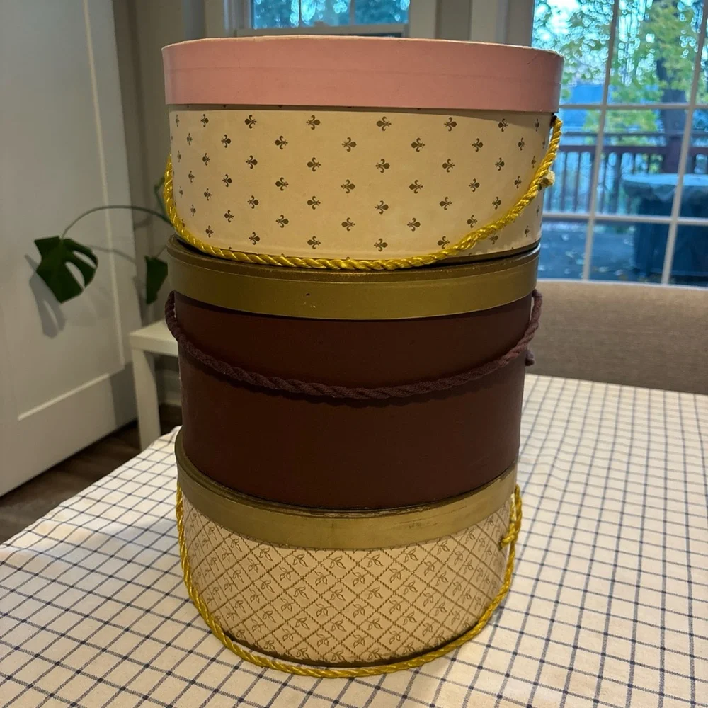 3 Vintage Hat Boxes - Picture 7 of 8